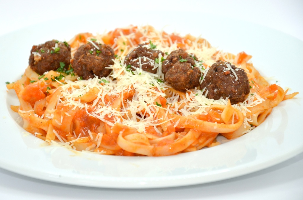Fetuccini bolognesa